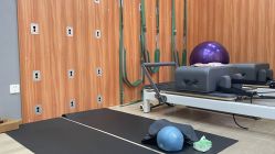 -一伽瑜伽·普拉提