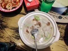 -顶峰夜宴·龙虾烧烤大排档(九江学院店)