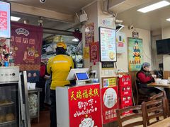 -天瑞福云南过桥米线(十里河店)