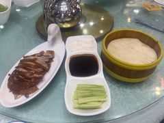 -六和聚传统烤鸭.天津菜(和平店)
