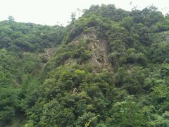 -安吉龙王山峡谷漂流