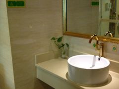 -维也纳酒店(桂林万象城火车站店)
