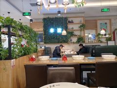 大堂-拿渡·水煮鱼麻辣香锅(王府井奥莱·香江小镇店)