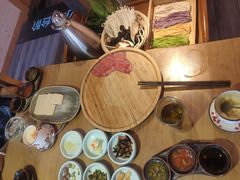 -礼舍·和牛火锅·烤肉·料理餐厅(华茂店)