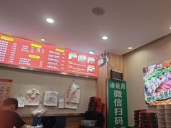 -万煲旺·香港老传承煲仔饭·猪杂汤(客村店)