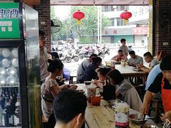 大堂-西环肥仔螺蛳粉(总店)