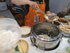 -八一路好吃街(雨田商务大厦店)