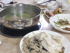 -华威达牛庄(黄埔大道西店)