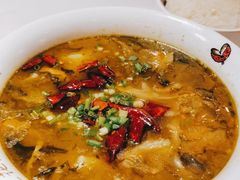 -渝是乎酸菜鱼·川渝小炒(新世界百货望京店)