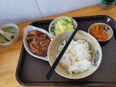 卤肉饭-台北风味(第一家快餐)