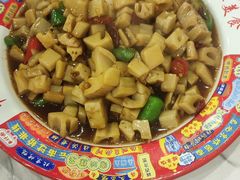 -江城燕子大排档(江汉路步行街店)