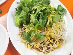 豆芽拼水东芥-水东兴记鸭粥店(茂名店)