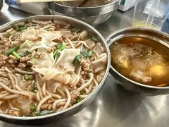 -正宗杨记普洱酸醋米线(总店)