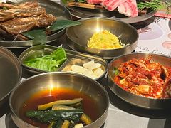 -草家酱蟹炭火烤肉店(珲春南路一店)