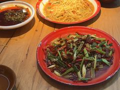 -先启半步颠小酒馆(虹桥龙湖天街店)