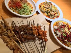 -叁个大叔的面隔壁烧烤(崇和路店)