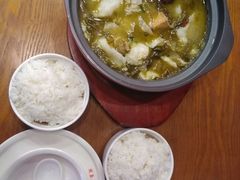 -周鱼小馆石锅酸菜鱼(活力汇店)