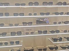 -博士眼镜·President总统(宝安海雅缤纷城店)