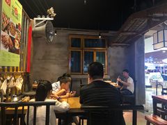 大堂-怪噜范·老贵阳街头名小吃(汇金星力城店)