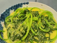 玉米浆煮茼蒿-沙龙酒家