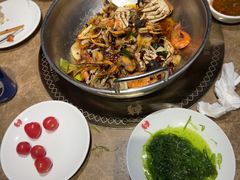 -七欣天香辣蟹火锅(上海银亿滨江店)