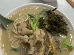 招牌黄鱼面-明呈黄鱼面馆(斜土路店)