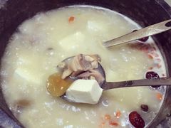 -南渝食府.墨脱石锅松茸鸡