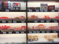 -红宝石·鲜奶小方·海派西点房(金杨店)