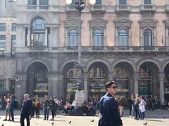 -文艺复兴百货(米兰大教堂广场店)