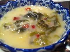 酸菜鱼-广州中心皇冠假日酒店-环市食坊·海鲜自助餐厅