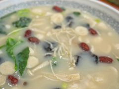 海鲜菌菇汤-一块豆腐·海鲜·家常菜(李沧书院路店)
