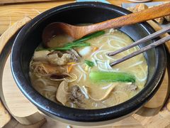 -勺子米线·云南传统小吃市集(四方街店)