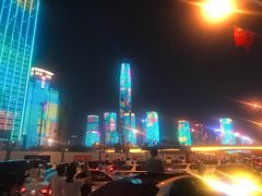 -大中华希尔顿酒店-念自助餐·嗨啤·小龙虾