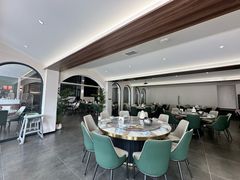 -何适山庄 ·可团建(水长城P2停车场店)