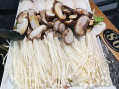 -牛鲜盛齐齐哈尔烤肉(曹路店)