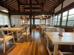 靠窗位-见山书院