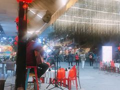 -刘姐啤酒鱼民族演艺餐厅(西街总店)