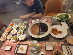 -牛YO寿喜烧·铁板烧和牛火锅自助(市府恒隆店)