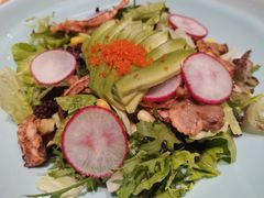 牛油果烤三文鱼沙拉-T食肆(广华新城店)