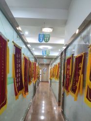 -苗医生专业祛痘·皮肤管理