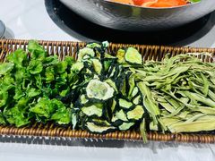 -王奋斗贵州酸汤牛肉火锅
