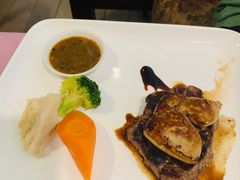 黑椒菲力配鹅肝-德大西餐社(云南南路店)