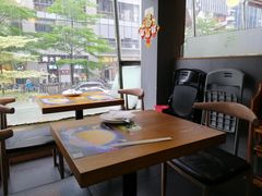 靠窗位-Pelicana百利家炸鸡(江南西名店城店)