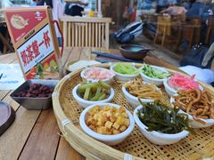 -包整·丝娃娃(一览甲秀楼风景店)