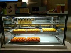 面包甜点陈列柜-奈雪的茶(市百一店)