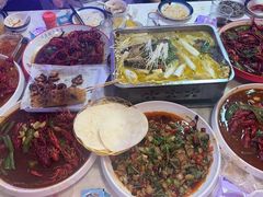 -海盗船. 龙虾烧烤. 酒馆