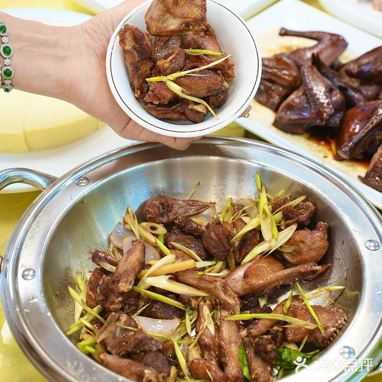 在东莞实现乳鸽自由！寮步新开这家店香迷糊了