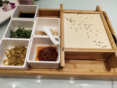 -江南韵·无锡太湖文化体验餐厅(凤凰天街店)