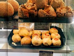 -白玉兰食品(中山公园龙之梦店)