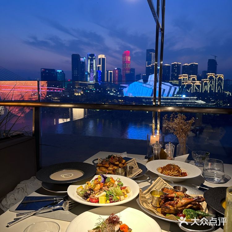 重庆探店｜来福士江景西餐厅 北索